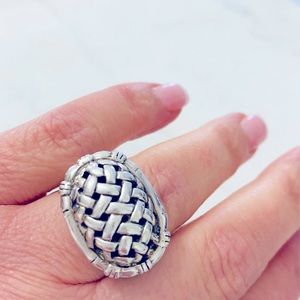 John Hardy Classic Woven women Ring Size 7.5